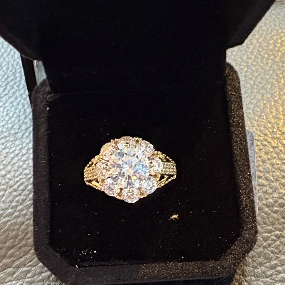 14kt Plated Gold 2 Ct Simulated Diamonds Luxury Ring - Picture 2 of 9